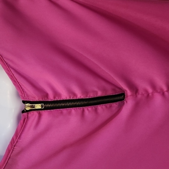 FOREVER 21 Zip Back Flowy Tank - Picture 4 of 6